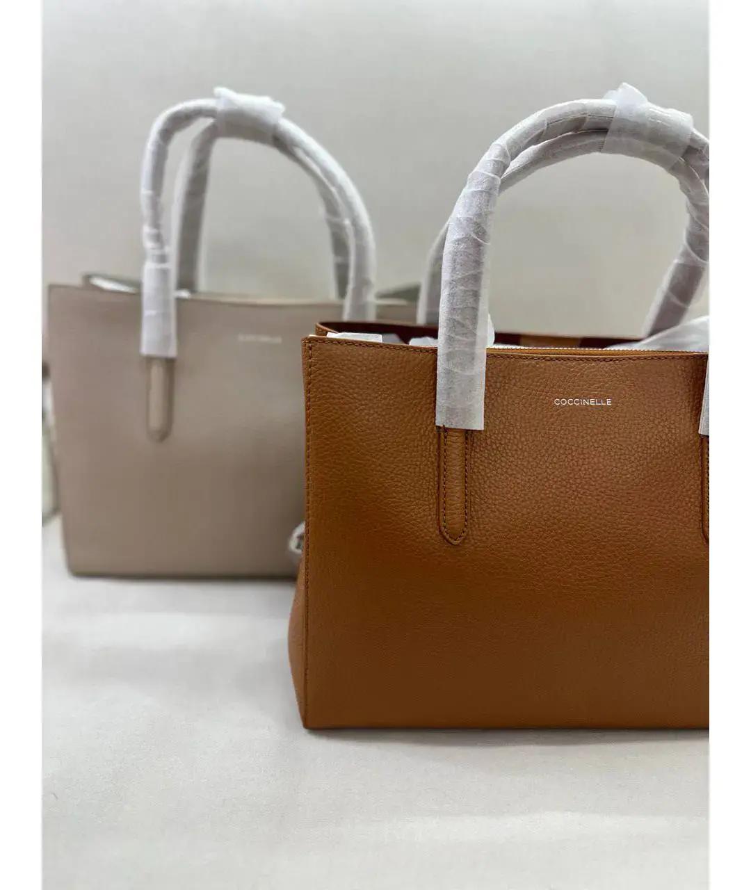COCCINELLE Коричневая кожаная сумка с короткими ручками, фото 5