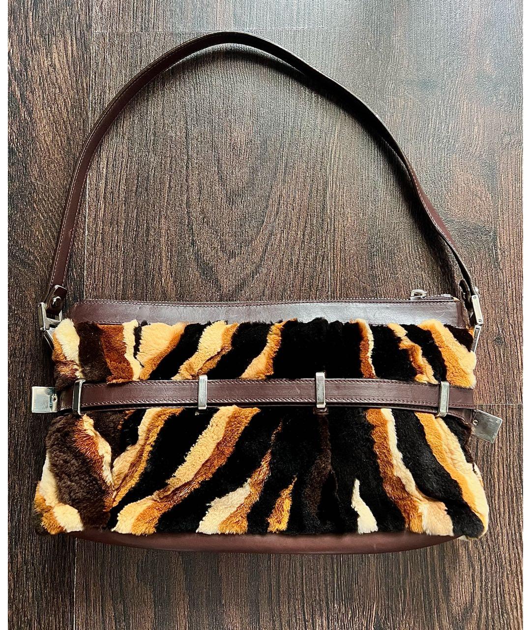 VERSACE Коричневая меховая сумка с короткими ручками, фото 3