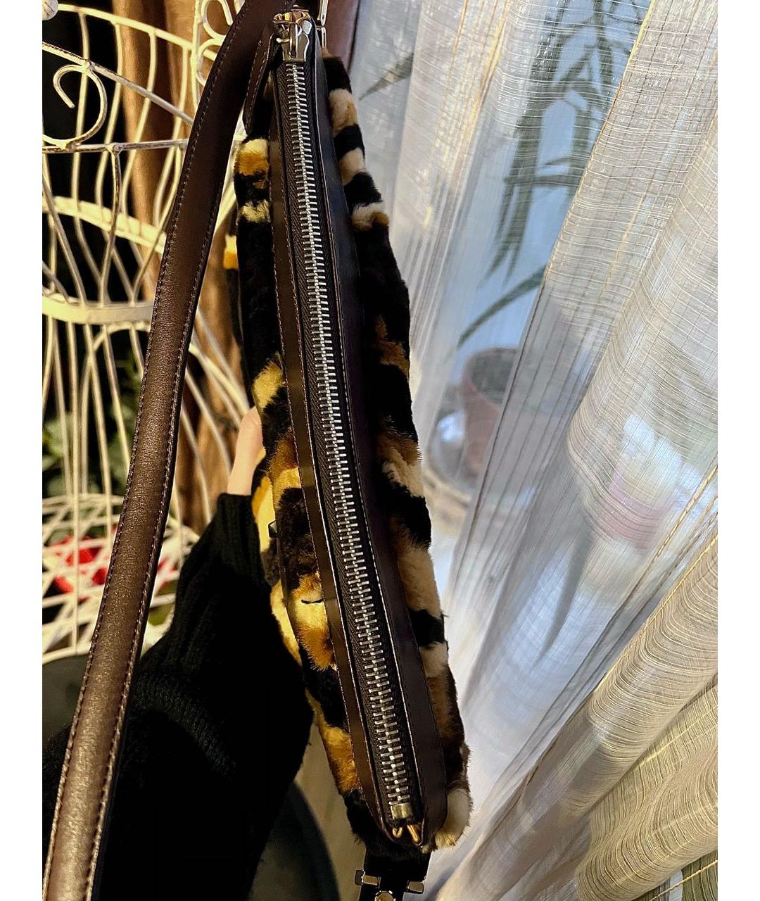 VERSACE Коричневая меховая сумка с короткими ручками, фото 6
