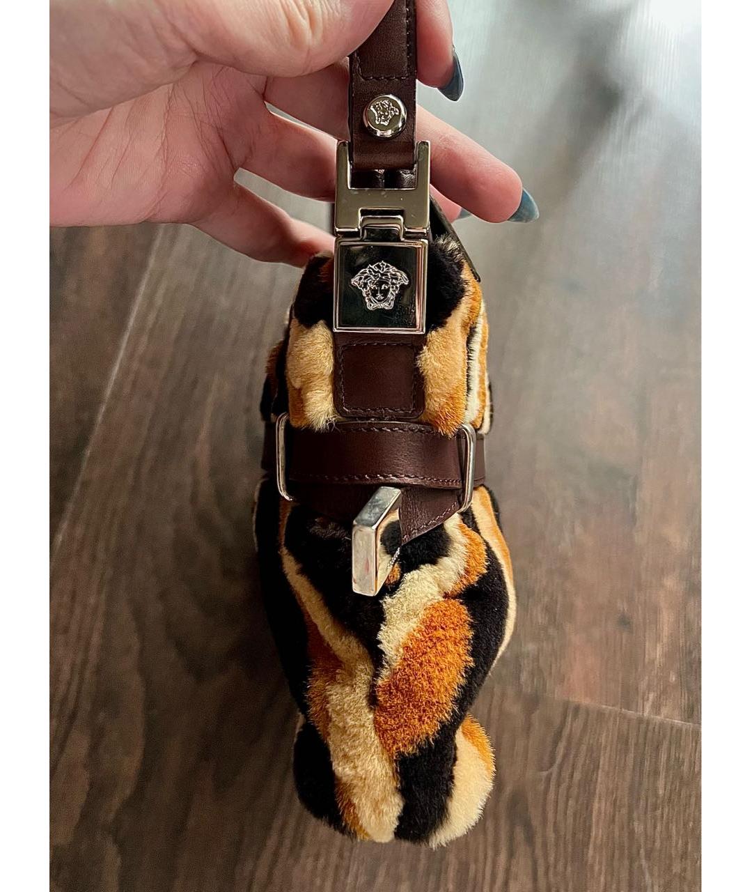 VERSACE Коричневая меховая сумка с короткими ручками, фото 2