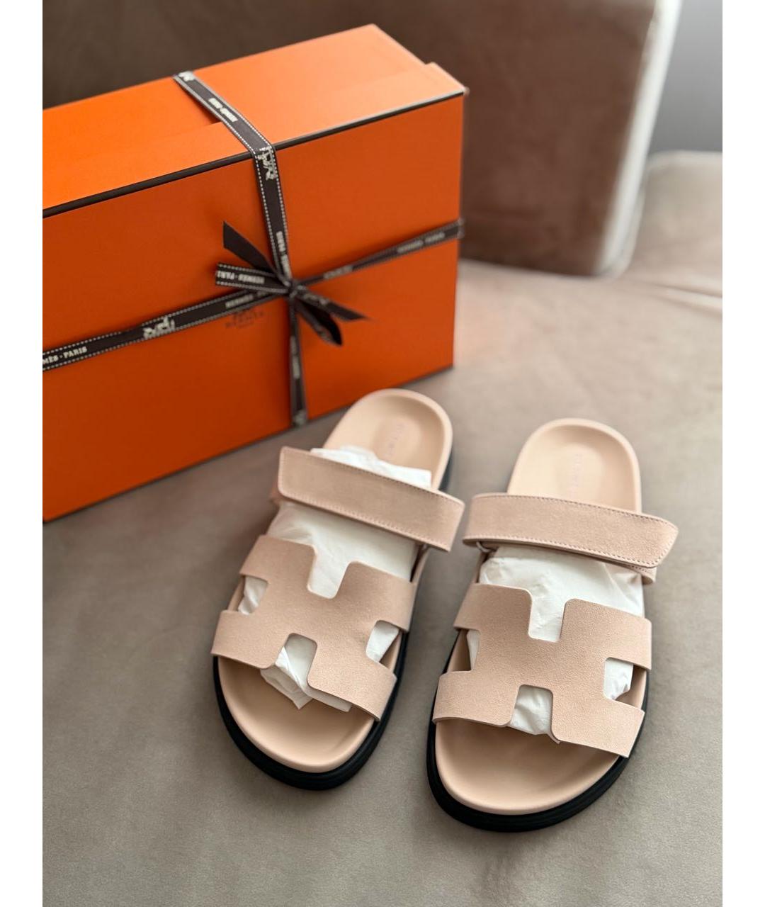 HERMES Бежевые замшевые сандалии, фото 4