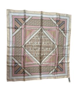 BURBERRY Платок