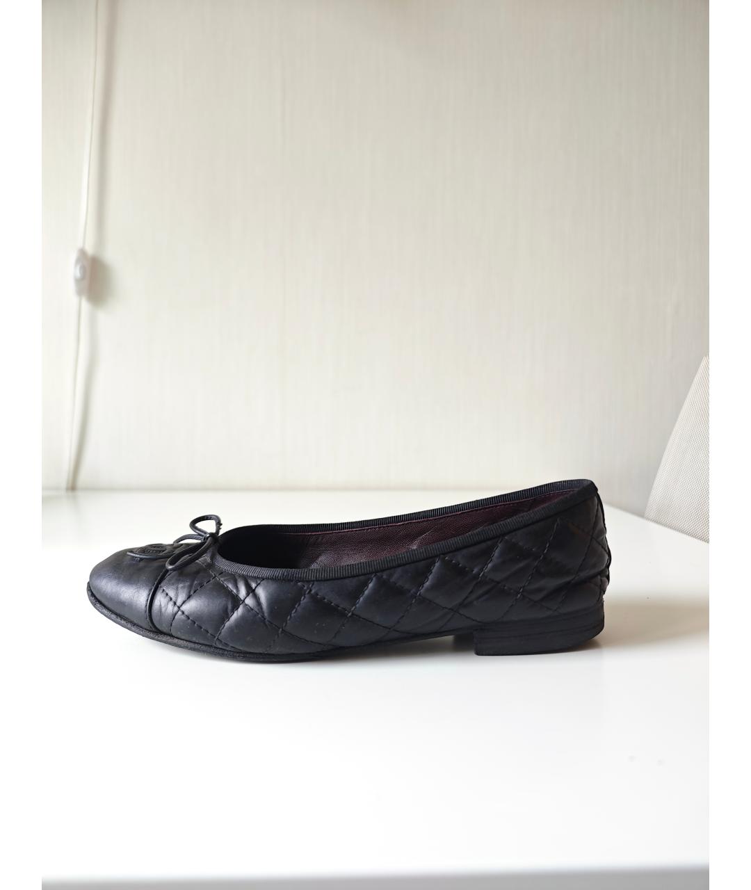 CHANEL Черные кожаные балетки, фото 4