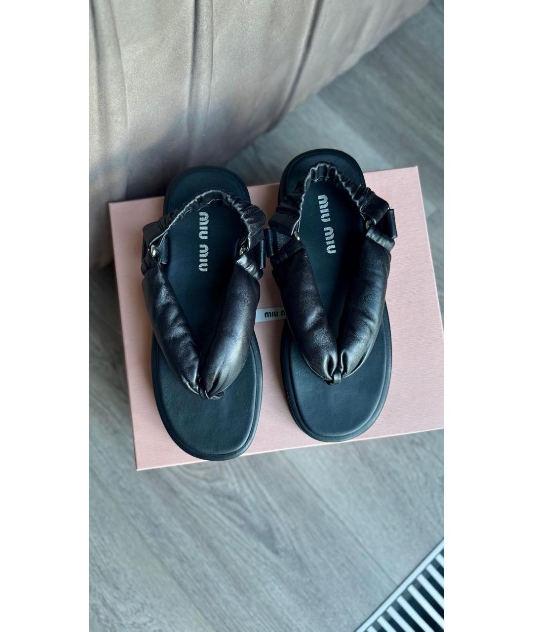 MIU MIU Черные кожаные сандалии, фото 2