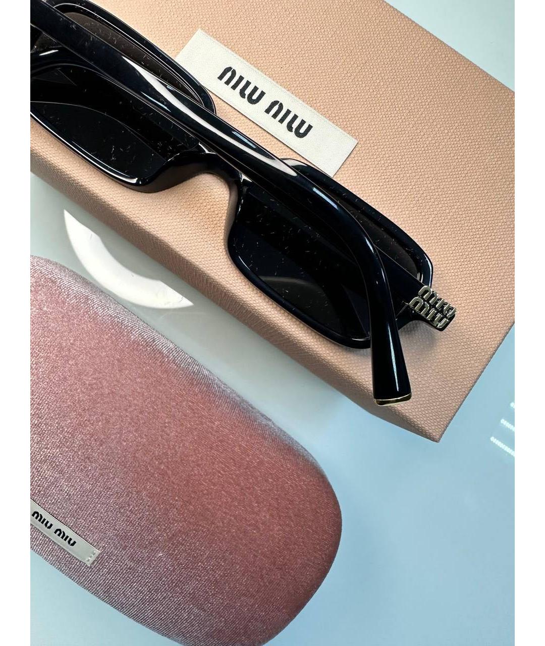 MIU MIU Черные пластиковые солнцезащитные очки, фото 2