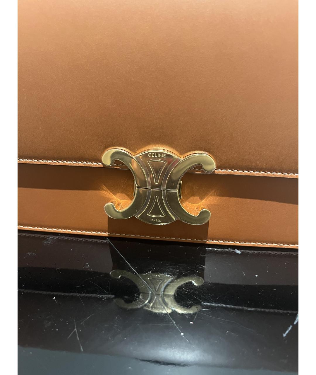 CELINE Коричневая кожаная сумка с короткими ручками, фото 3