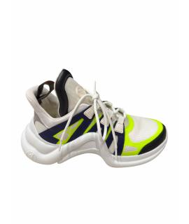 LOUIS VUITTON Кроссовки