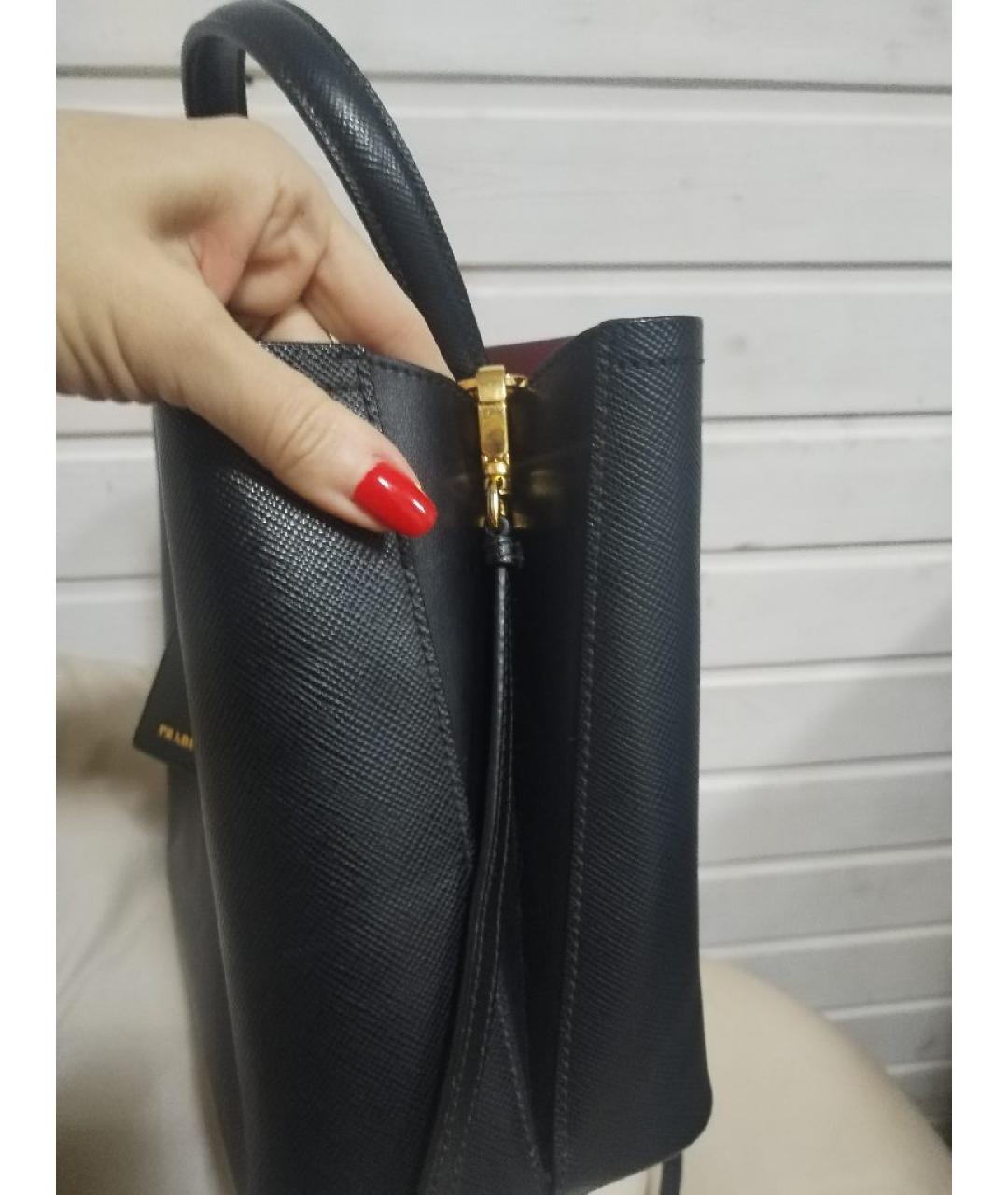 PRADA Черная кожаная сумка с короткими ручками, фото 6