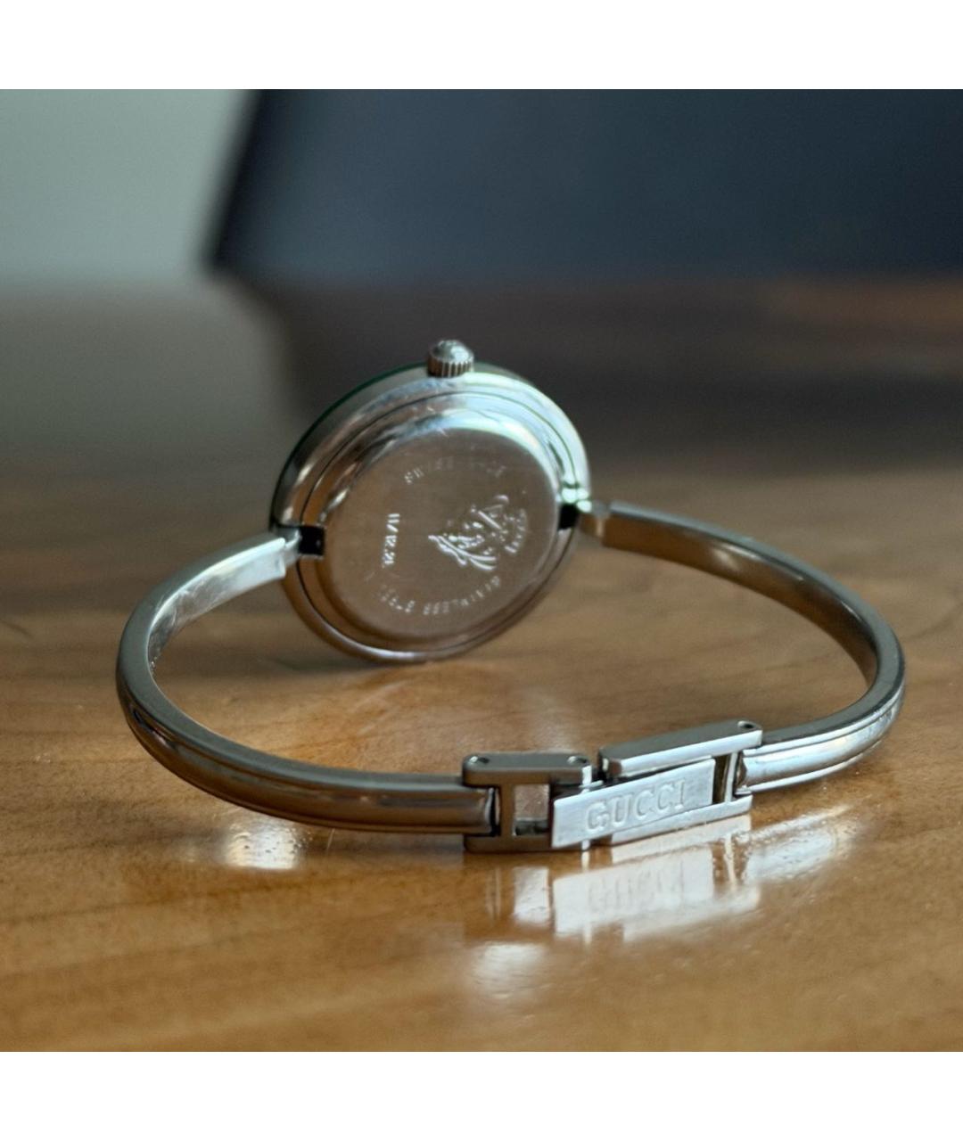 GUCCI Серебряные металлические часы, фото 3