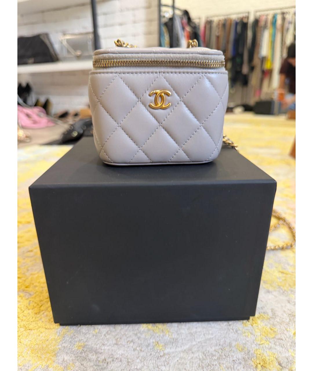 CHANEL Серая кожаная сумка через плечо, фото 6