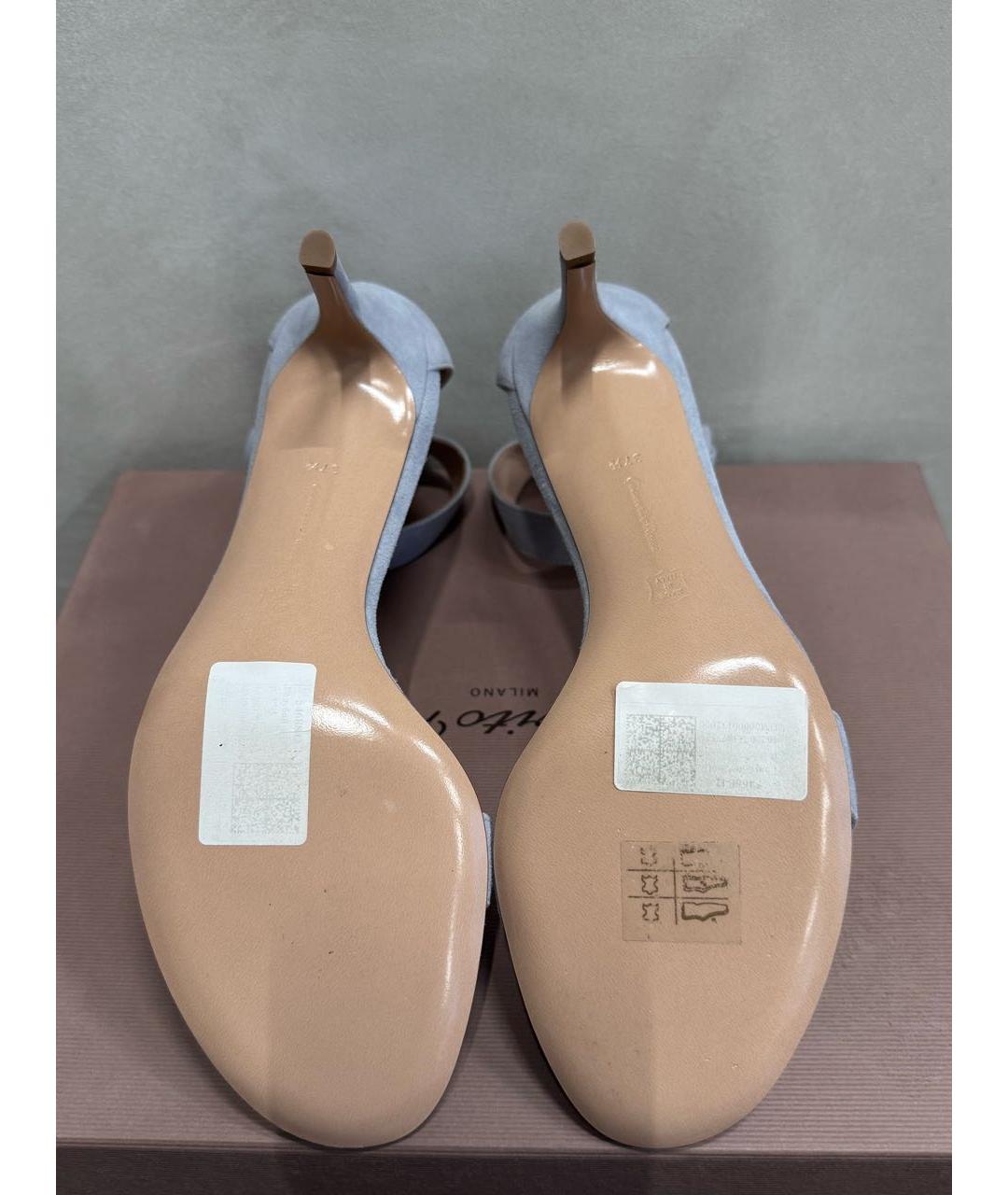 GIANVITO ROSSI Серые замшевые босоножки, фото 5