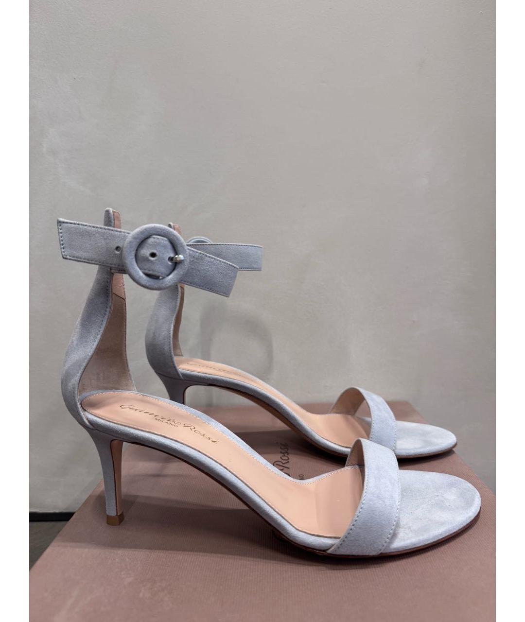 GIANVITO ROSSI Серые замшевые босоножки, фото 8