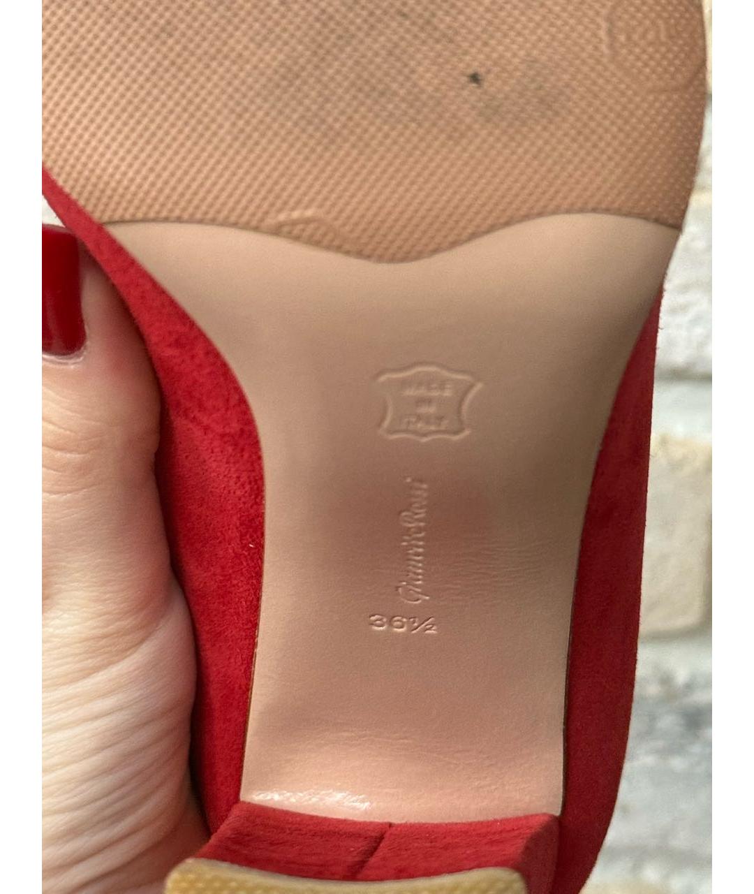 GIANVITO ROSSI Красные замшевые туфли, фото 6
