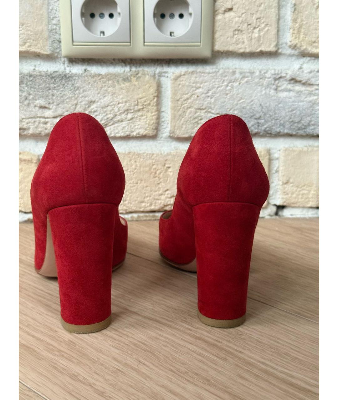 GIANVITO ROSSI Красные замшевые туфли, фото 4