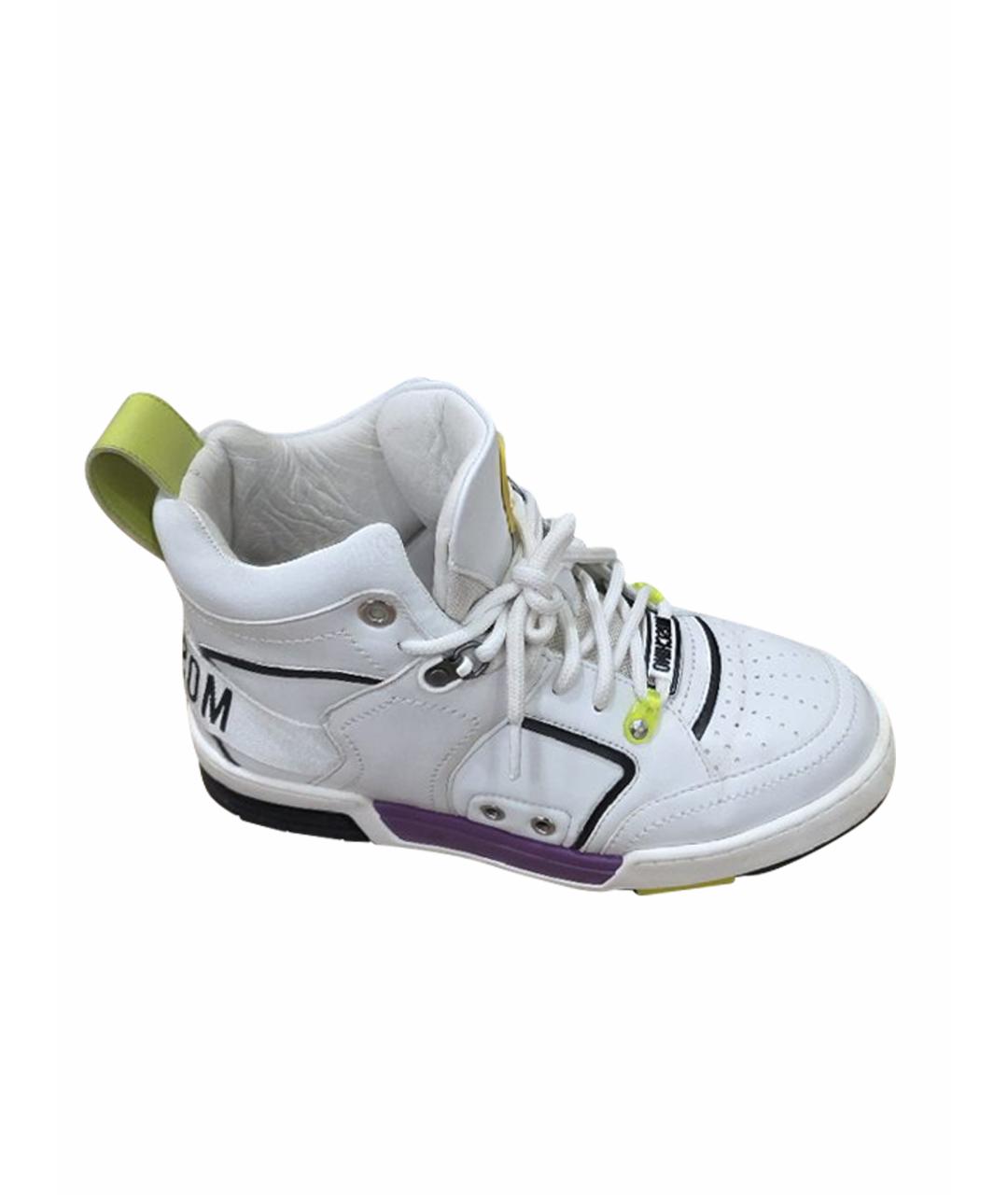 MOSCHINO Белые кожаные кроссовки, фото 1