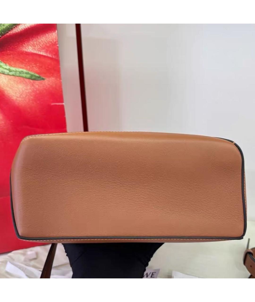 LOEWE Коричневая кожаная сумка с короткими ручками, фото 5