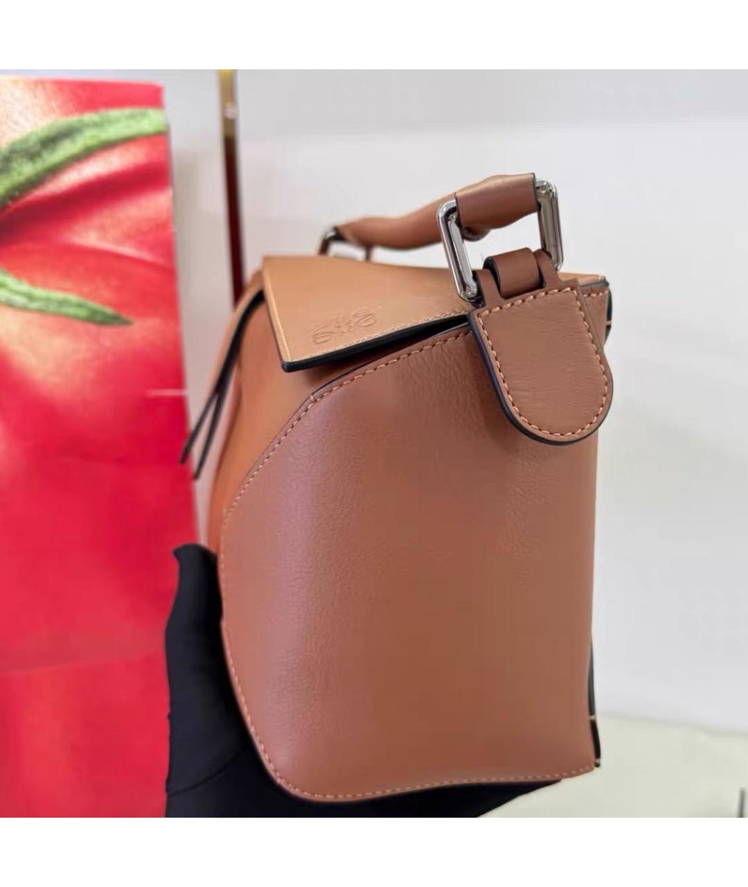 LOEWE Коричневая кожаная сумка с короткими ручками, фото 4