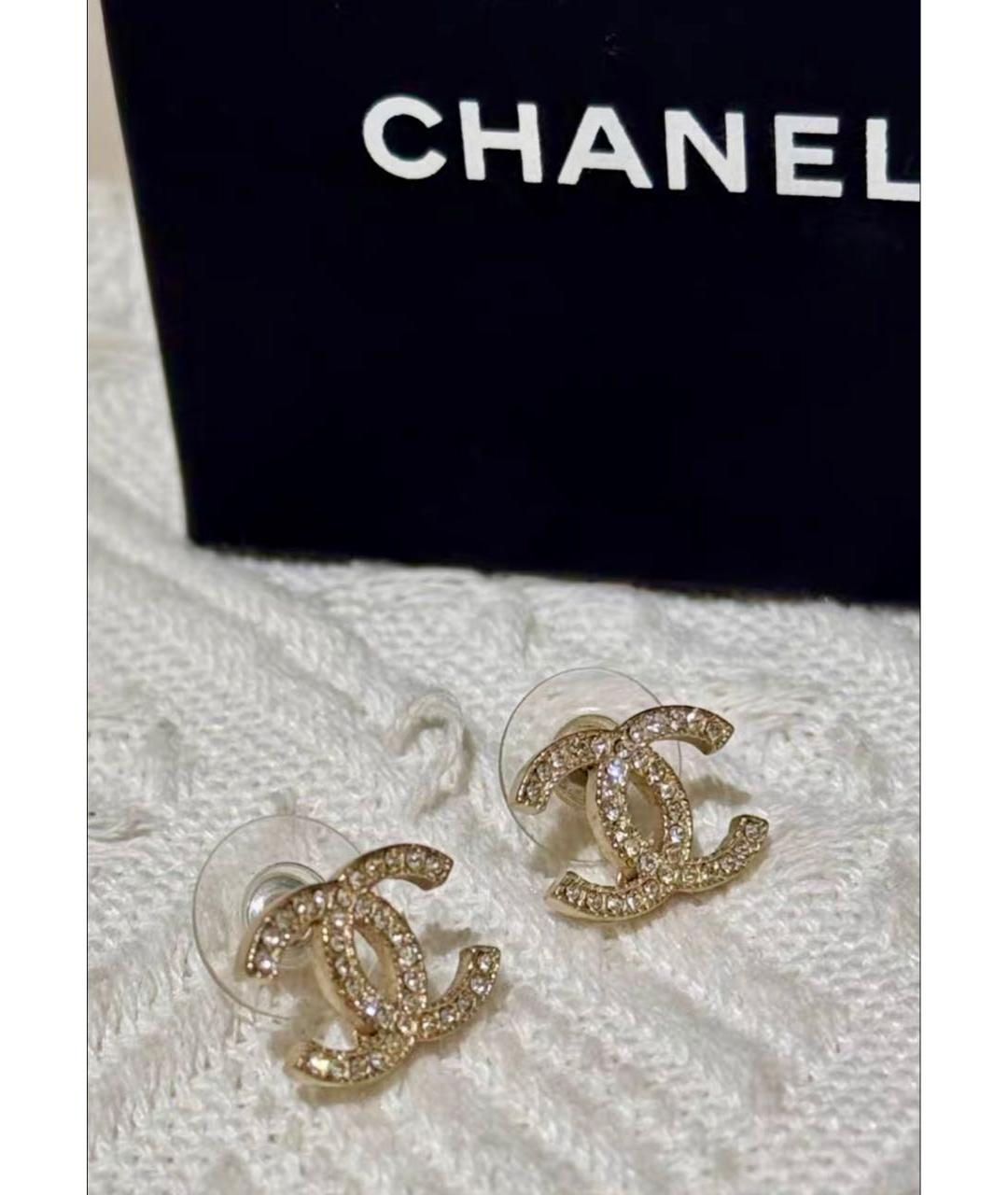 CHANEL Золотые металлические серьги, фото 3