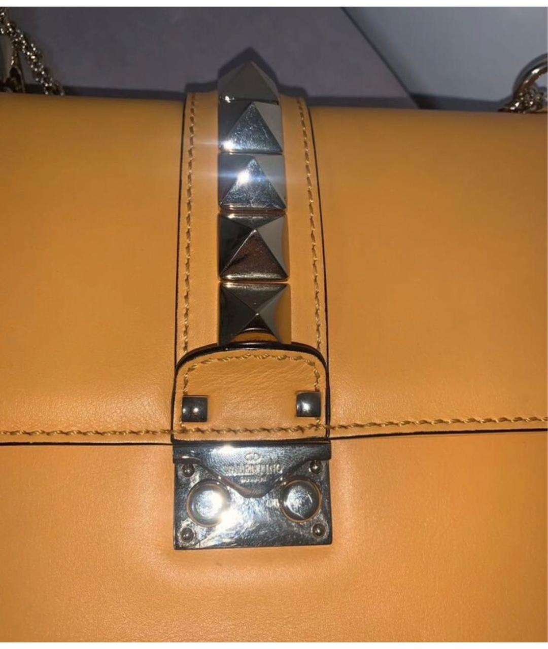 VALENTINO Желтая кожаная сумка через плечо, фото 2