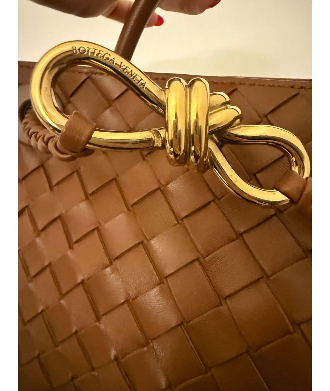 BOTTEGA VENETA Коричневая кожаная сумка с короткими ручками, фото 5