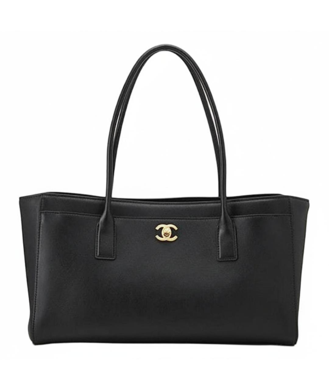 CHANEL Черная кожаная сумка через плечо, фото 1