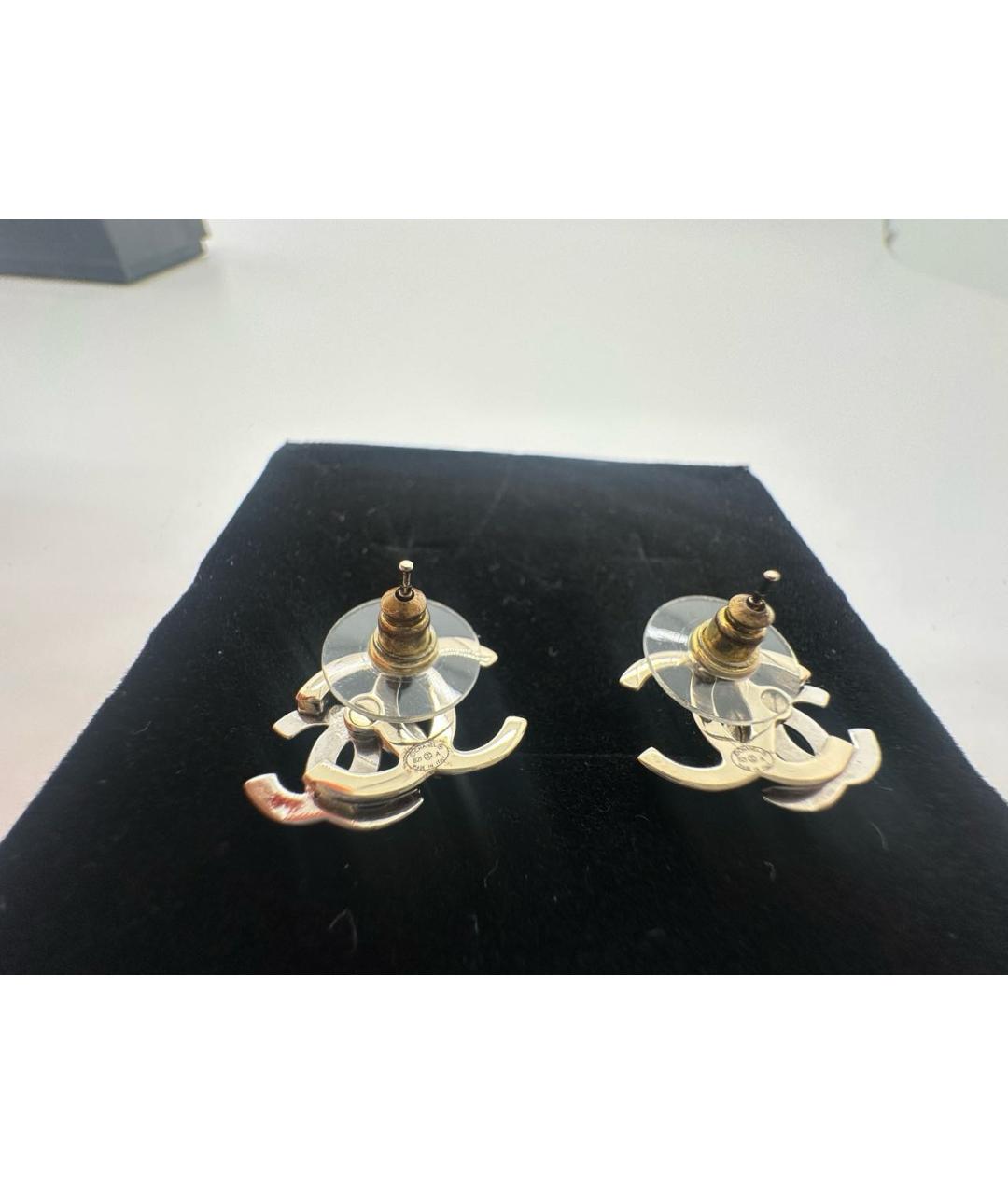 CHANEL Золотые металлические серьги, фото 3