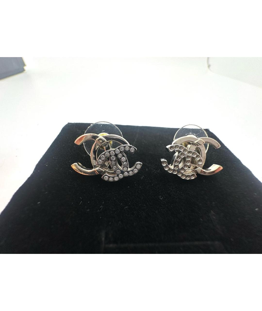 CHANEL Золотые металлические серьги, фото 2