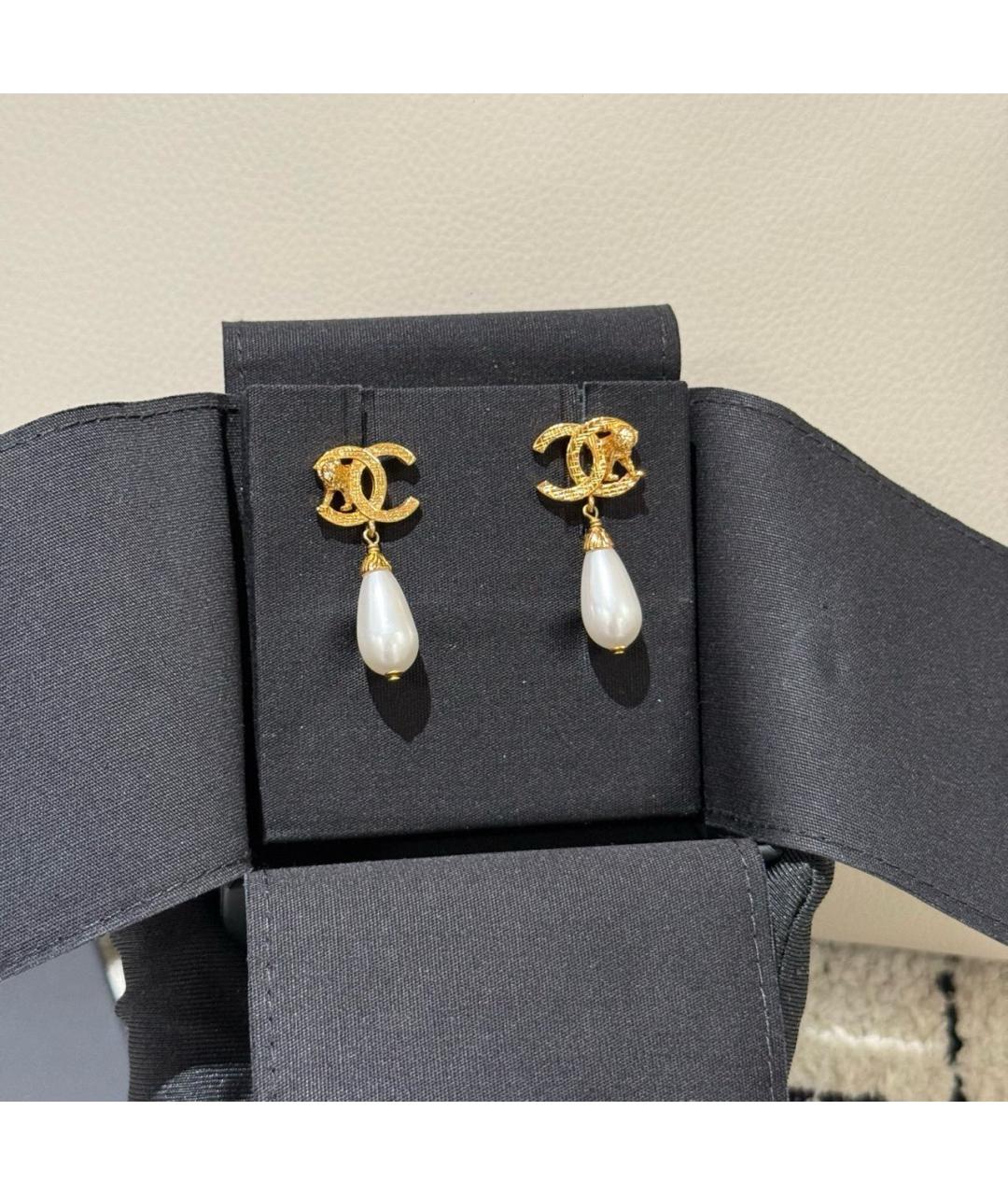 CHANEL Золотые металлические серьги, фото 4