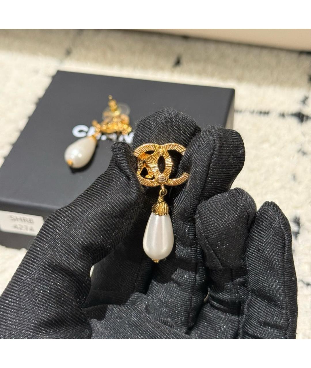 CHANEL Золотые металлические серьги, фото 5