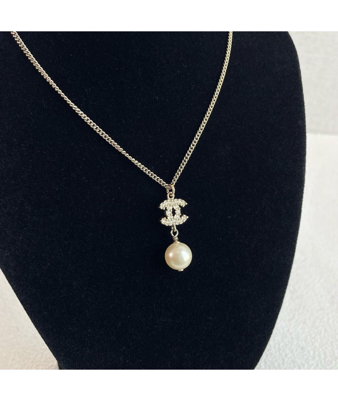 CHANEL Золотая металлическая подвеска, фото 2