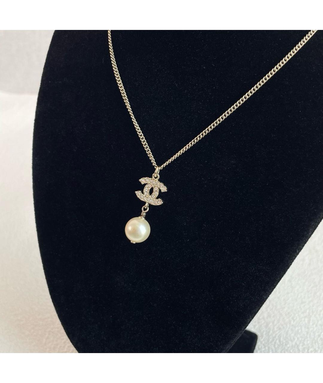 CHANEL Золотая металлическая подвеска, фото 3