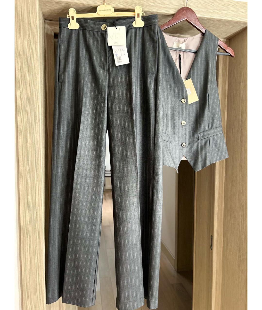 VICOLO Серый вискозный костюм с брюками, фото 8