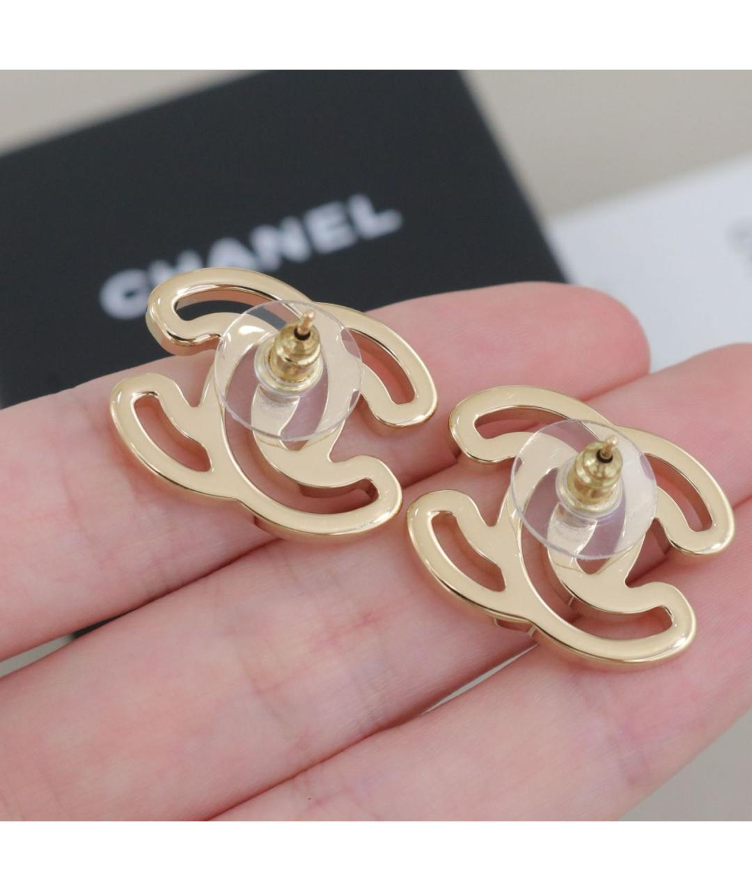 CHANEL Белые металлические серьги, фото 5