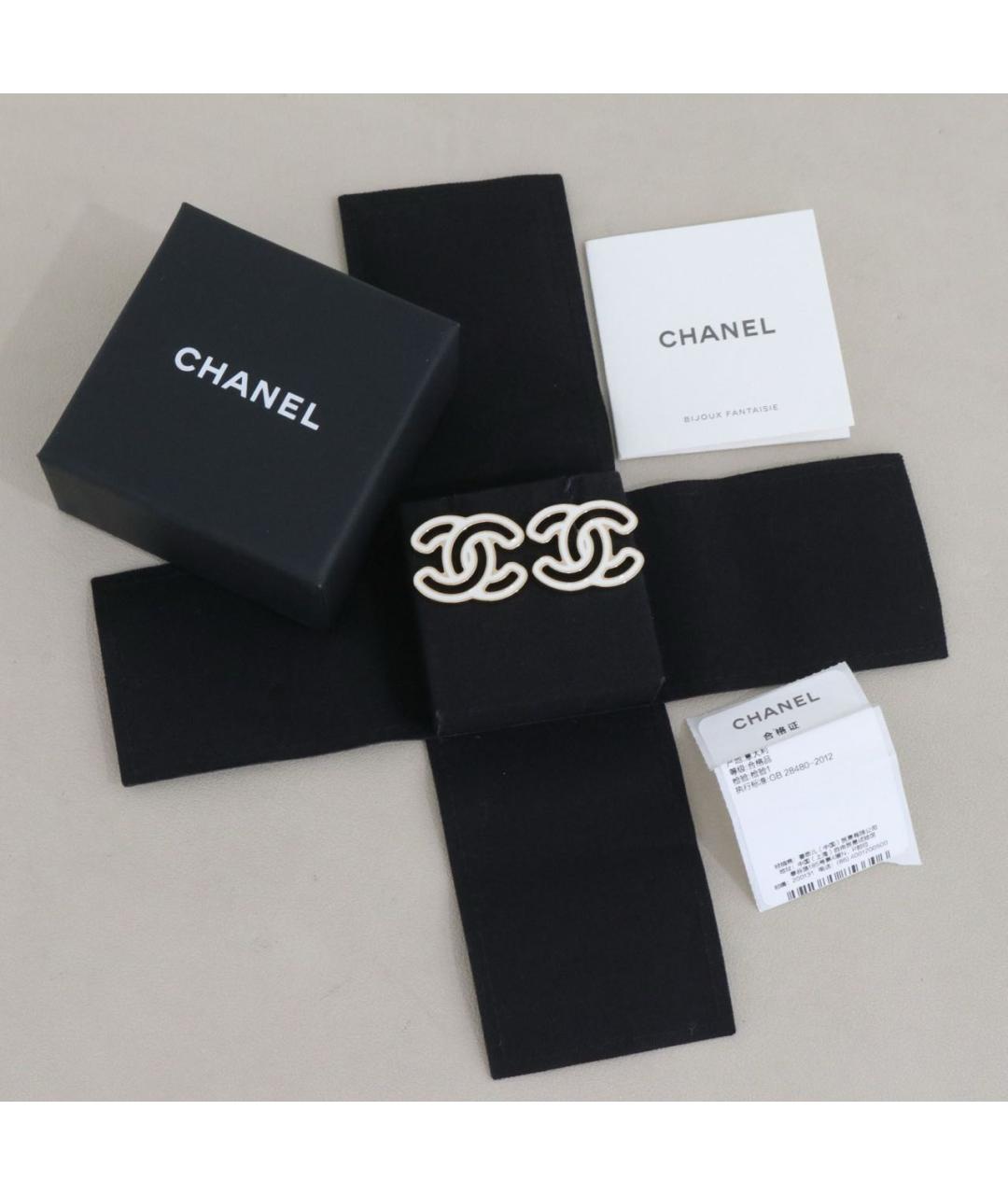 CHANEL Белые металлические серьги, фото 2