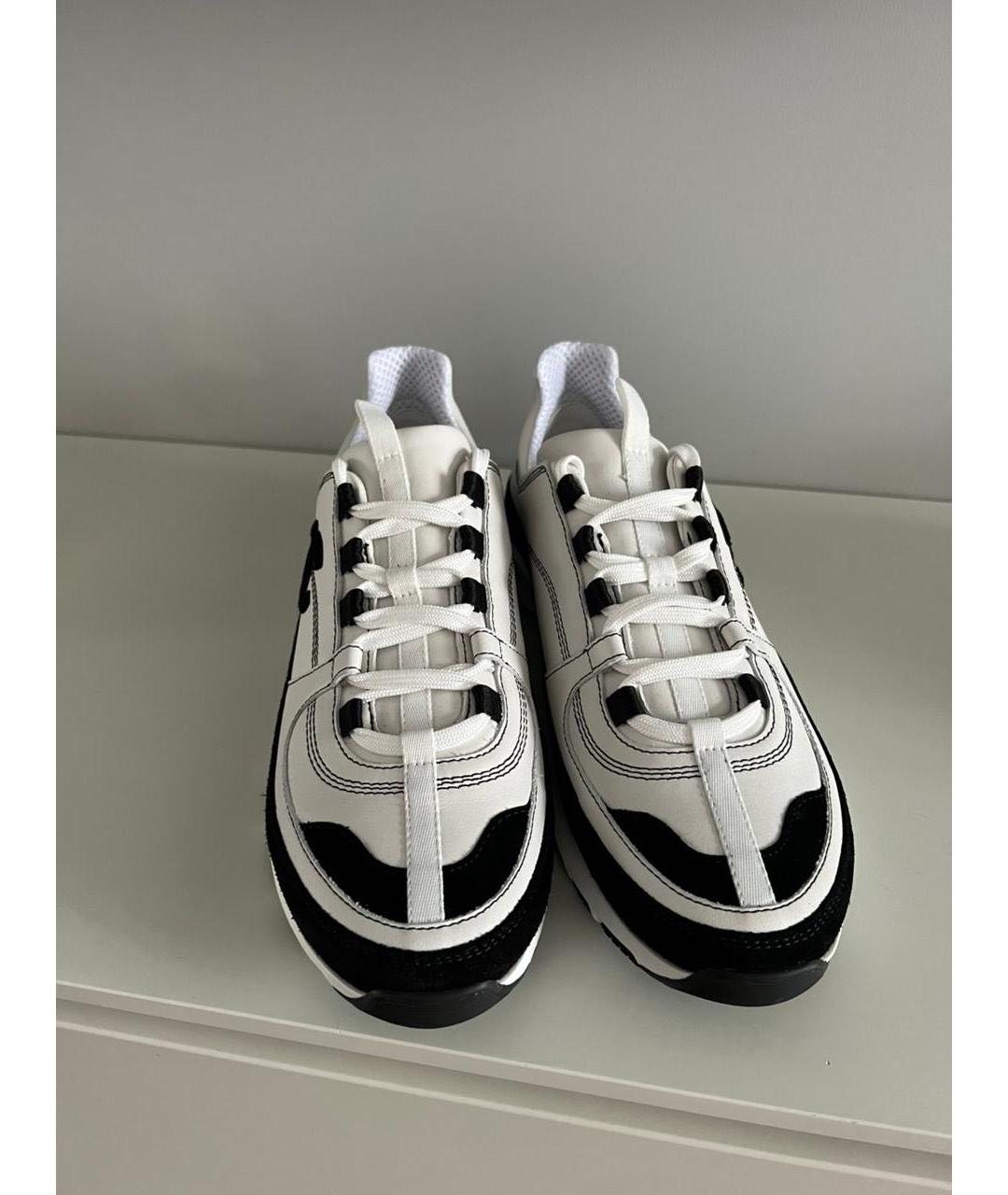 CHANEL Белые кожаные кроссовки, фото 2