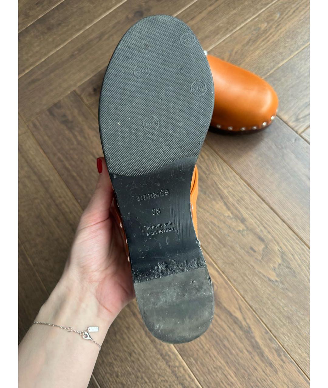 HERMES Горчичные кожаные сабо, фото 4