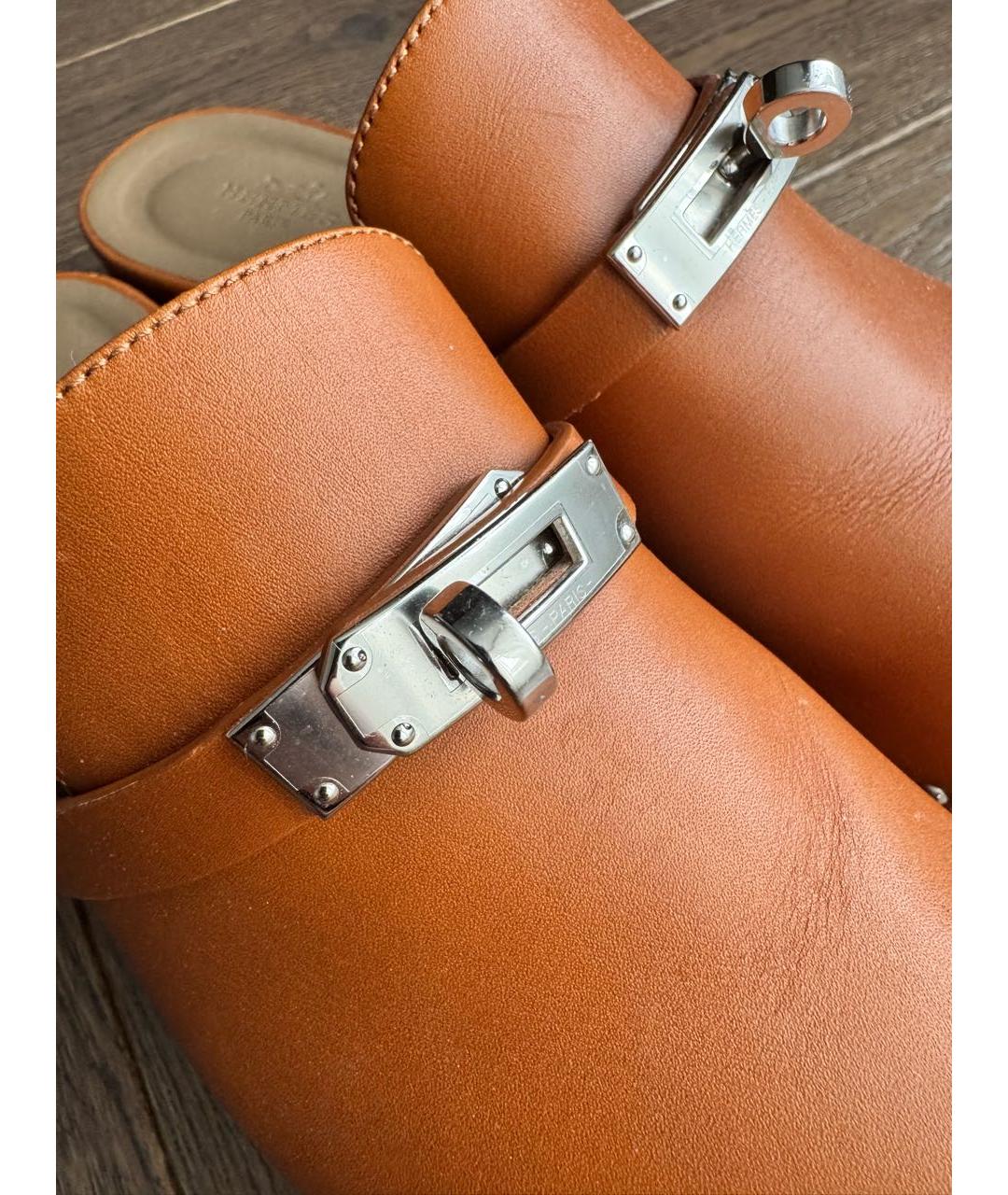 HERMES Горчичные кожаные сабо, фото 3