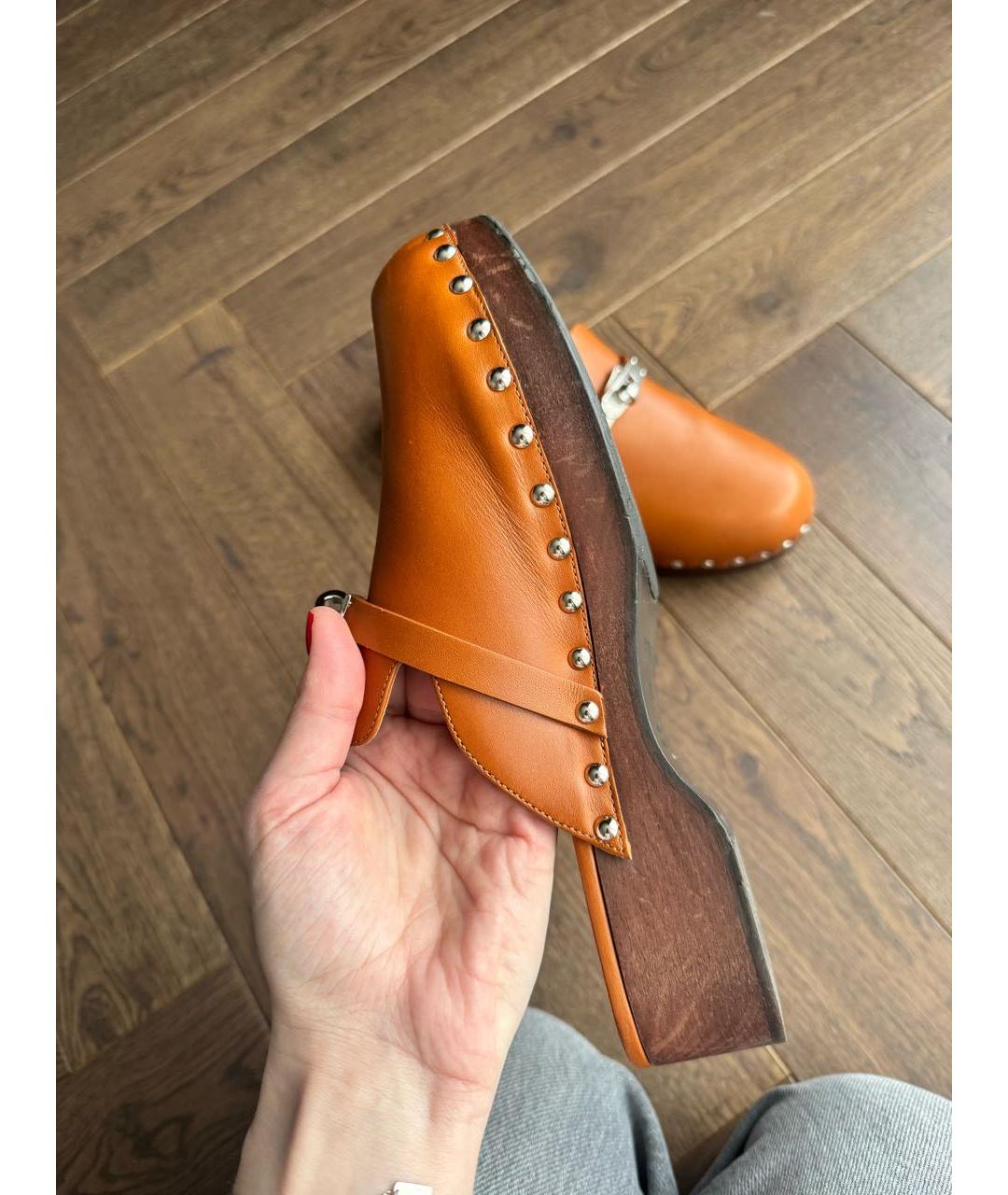 HERMES Горчичные кожаные сабо, фото 8