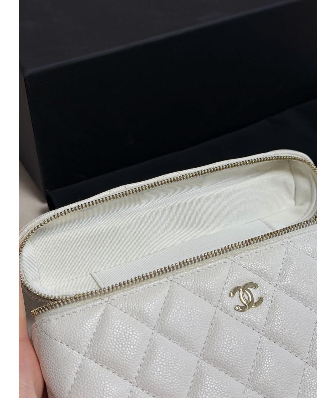 CHANEL Белая кожаная сумка через плечо, фото 3