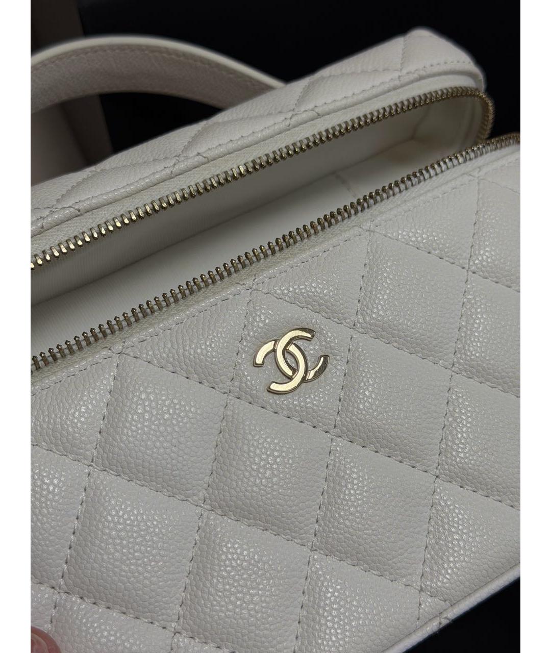 CHANEL Белая кожаная сумка через плечо, фото 6