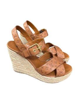 LOUIS VUITTON Босоножки