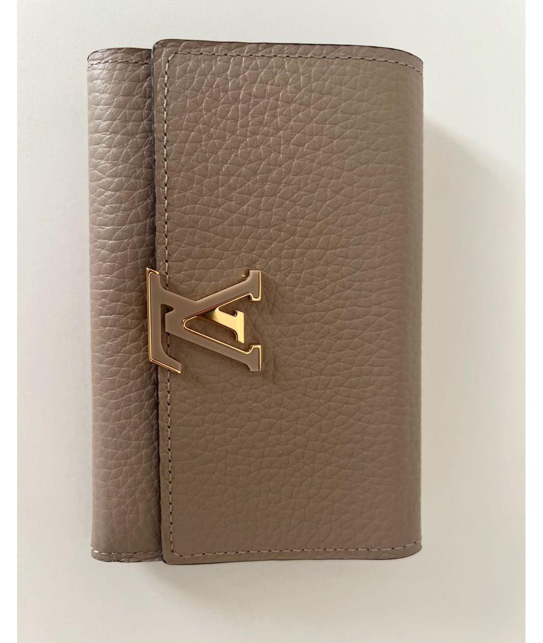 LOUIS VUITTON Бежевый кожаный кошелек, фото 4