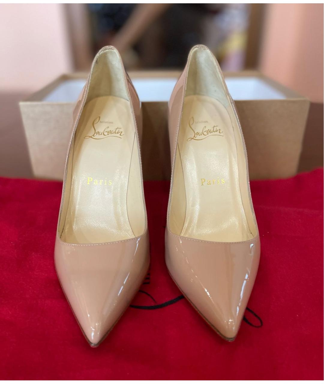 CHRISTIAN LOUBOUTIN Бежевые туфли из лакированной кожи, фото 3