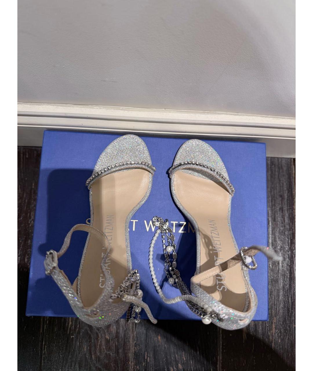 STUART WEITZMAN Серебряные текстильные босоножки, фото 3