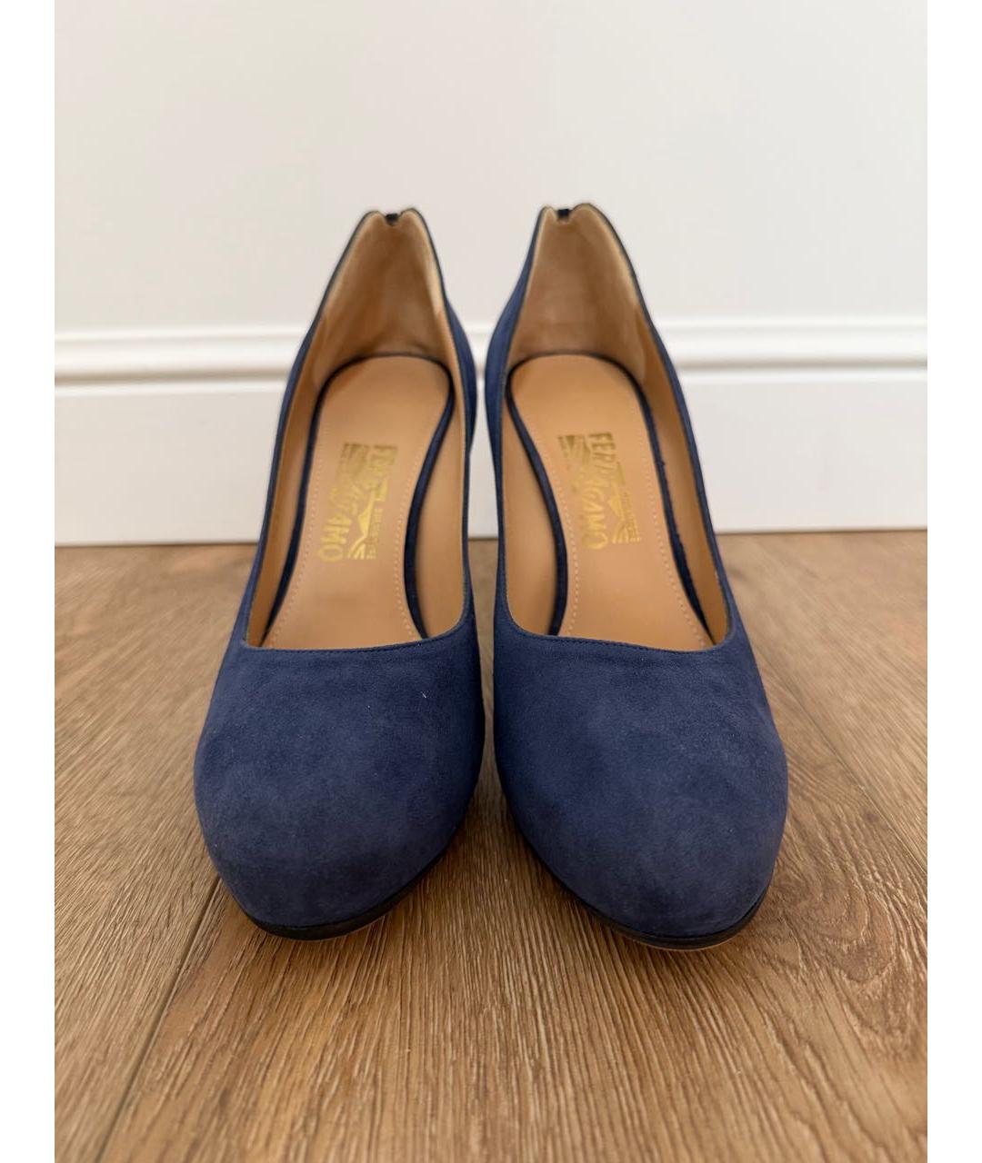 FERRAGAMO Темно-синие замшевые туфли, фото 2