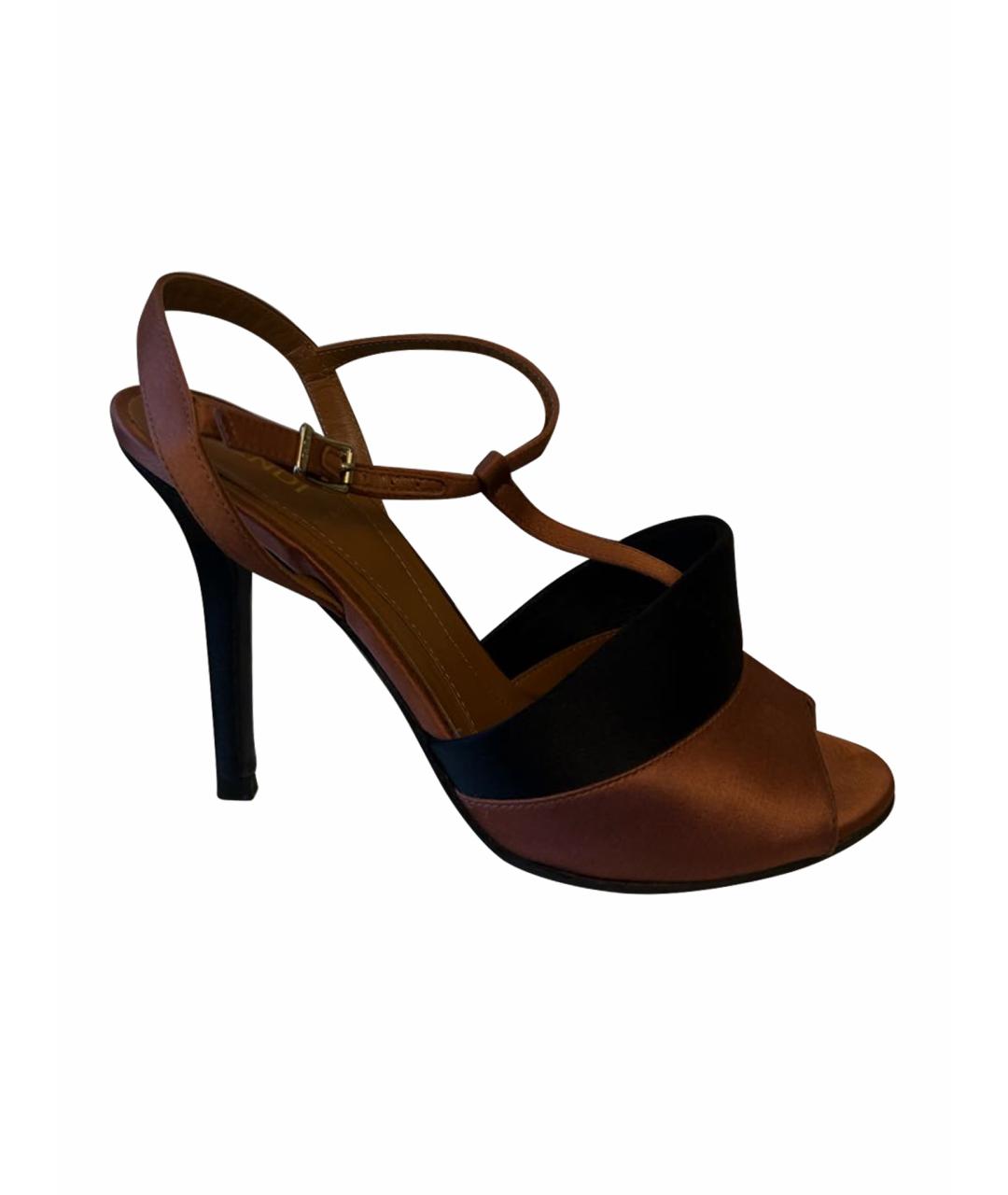 FENDI Черные босоножки, фото 1