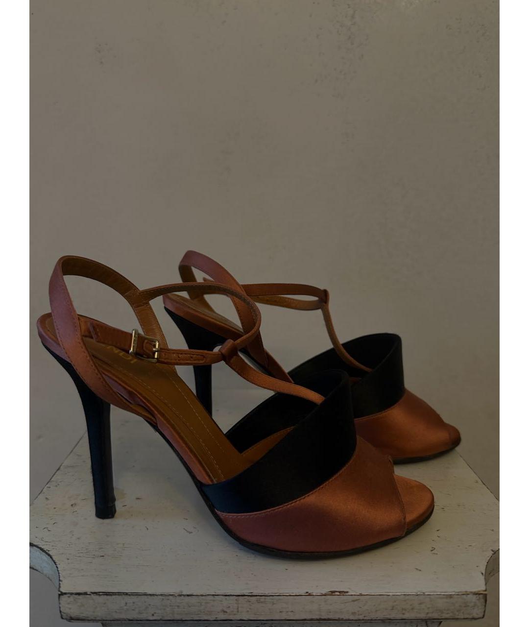 FENDI Черные босоножки, фото 5