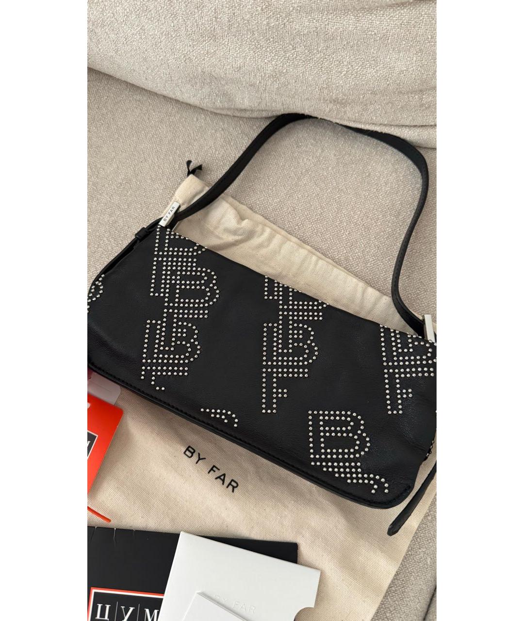 BY FAR Черная кожаная сумка с короткими ручками, фото 5