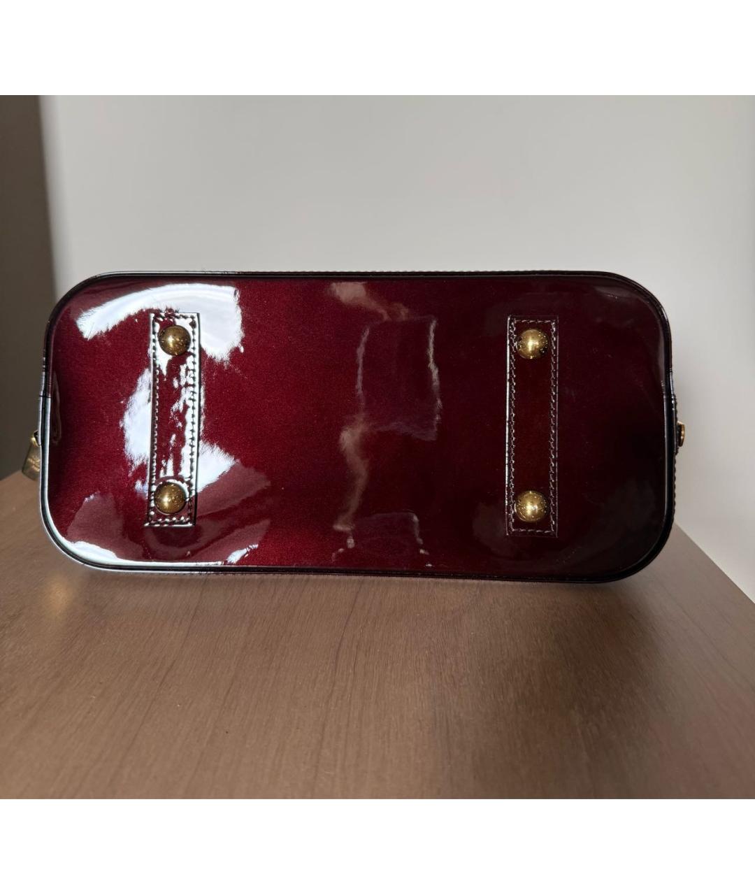LOUIS VUITTON Бордовая сумка с короткими ручками из лакированной кожи, фото 5