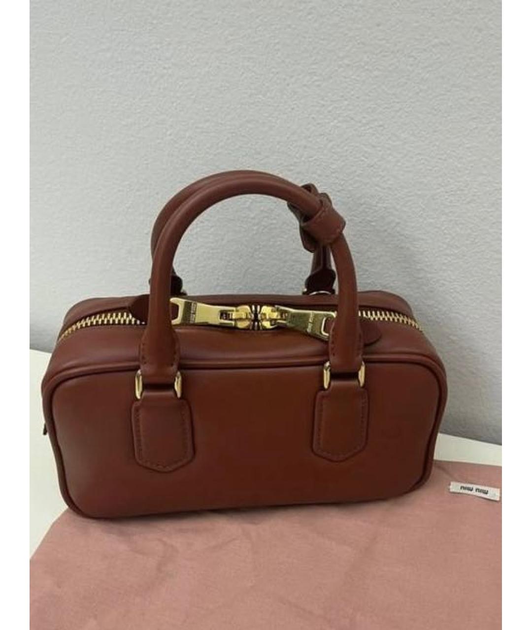 MIU MIU Коричневая кожаная сумка через плечо, фото 5